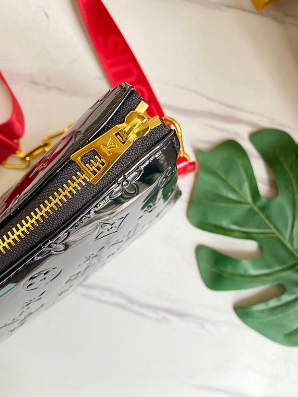 ルイヴィトンバッグ角部分ディテール